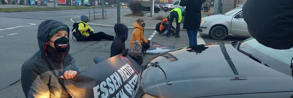 Auch am Dienstag blockierten Aktivisten wieder Zufahrten zur Stadtautobahn.