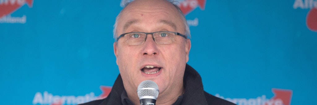 Der frühere AfD-Bundestagsabgeordnete Jens Maier will seinen Richter-Job zurück.