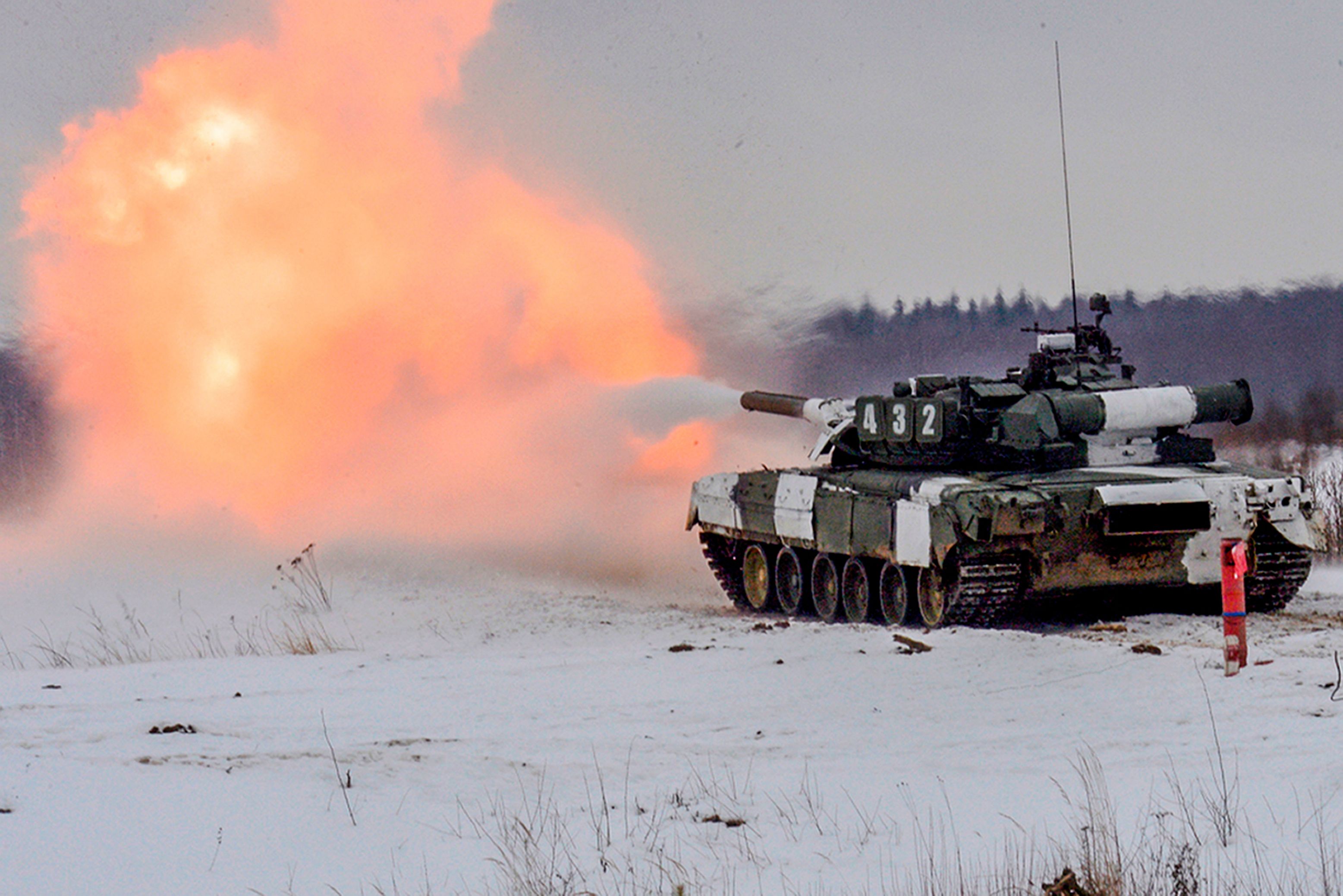 NATO Hält Russlands Militär-Abzug Für Finte: „Weit Mehr Als 100.000 ...