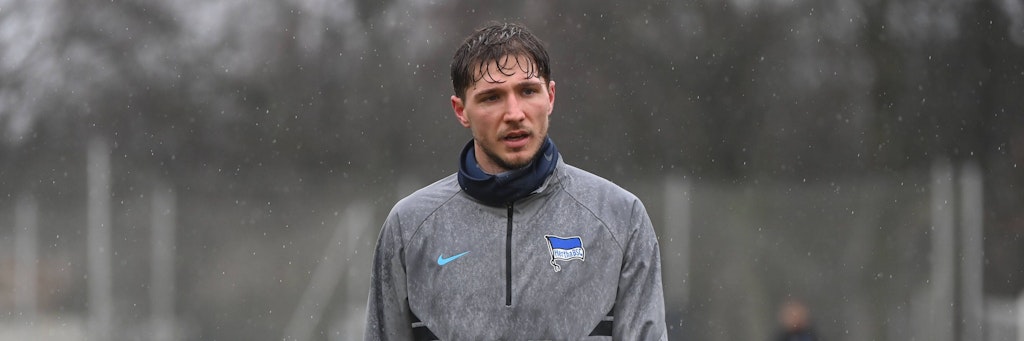Niklas Stark hat es erwischt. Wegen Corona ist Herthas Verteidiger in häuslicher Isolation.