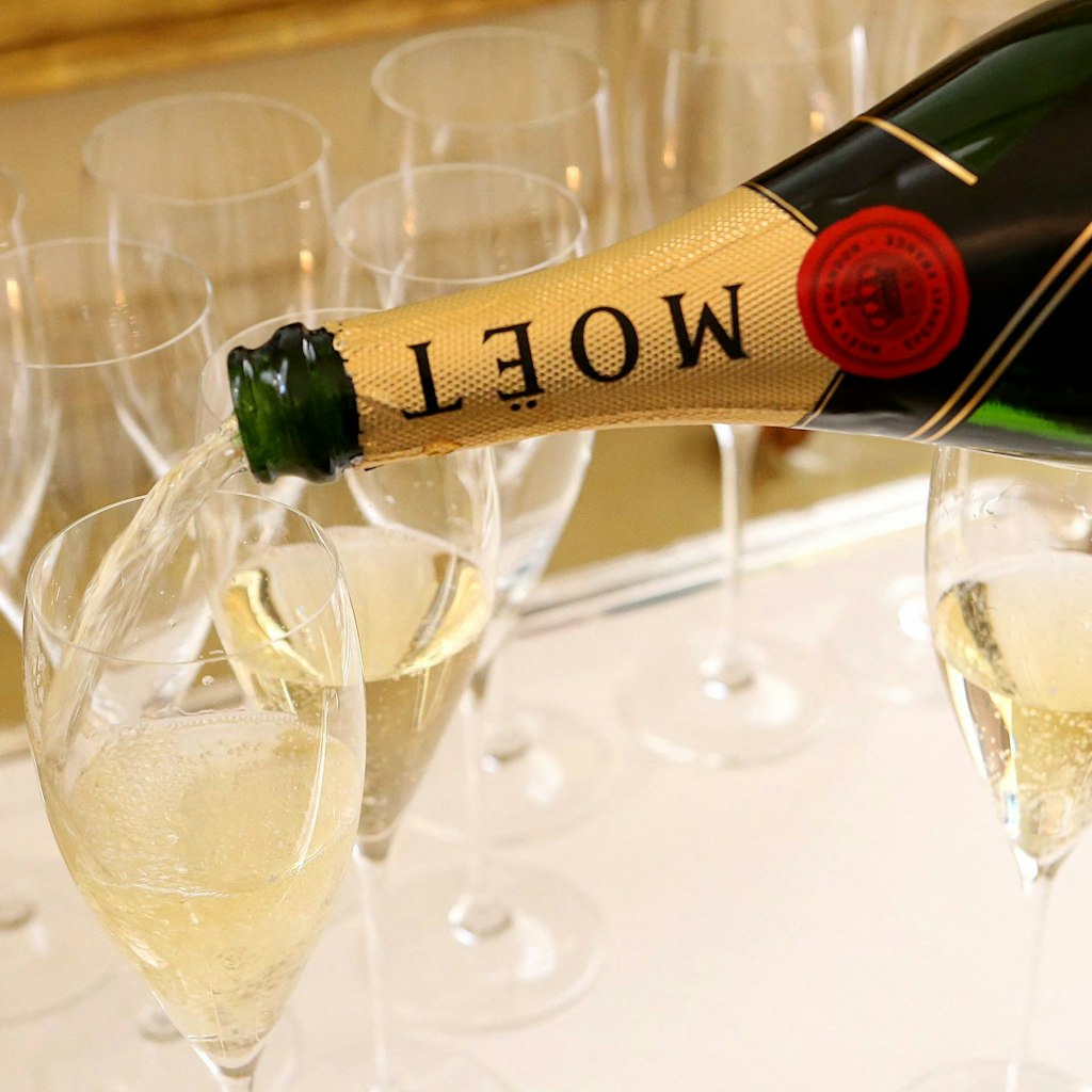 Ein Champagner-Flasche von Moët