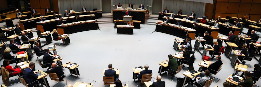 Das Plenum des Abgeordnetenhauses soll am Donnerstag über das Mehr an Mitarbeitern abstimmen.