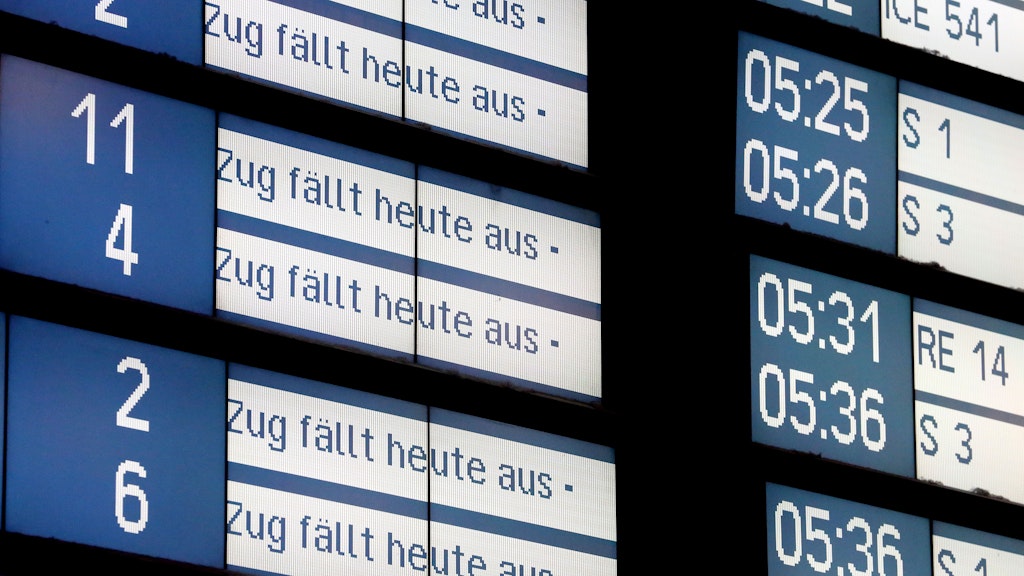 Hunderte Züge fielen aus, auch noch bis in den Montag hinein. Auf über 1000 Streckenkilometern gibt es Schäden an der Bahninfrastruktur.