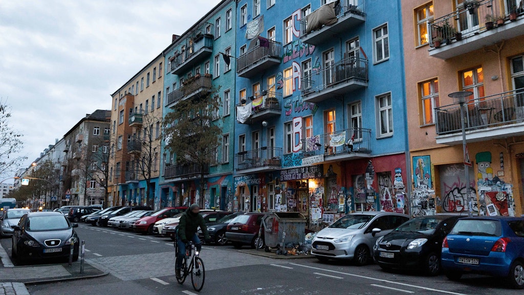 Ein Symbol des autonomen Widerstands: das blaue Haus in der Rigaer Straße 94.