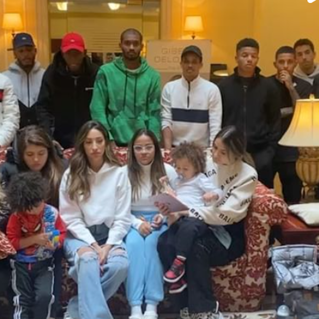 Mehre brasilianische Profis und ihre Frauen und Kinder haben sich im Hotel verschanzt.