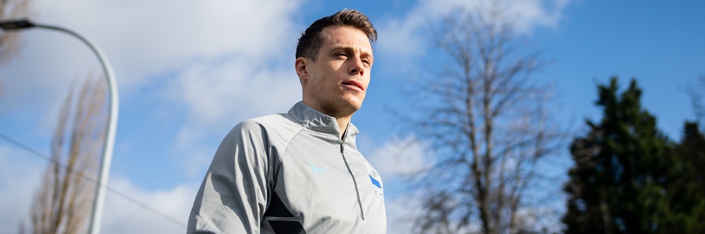 Herthas Torwart Alexander Schwolow hat sich mit dem Virus infiziert.