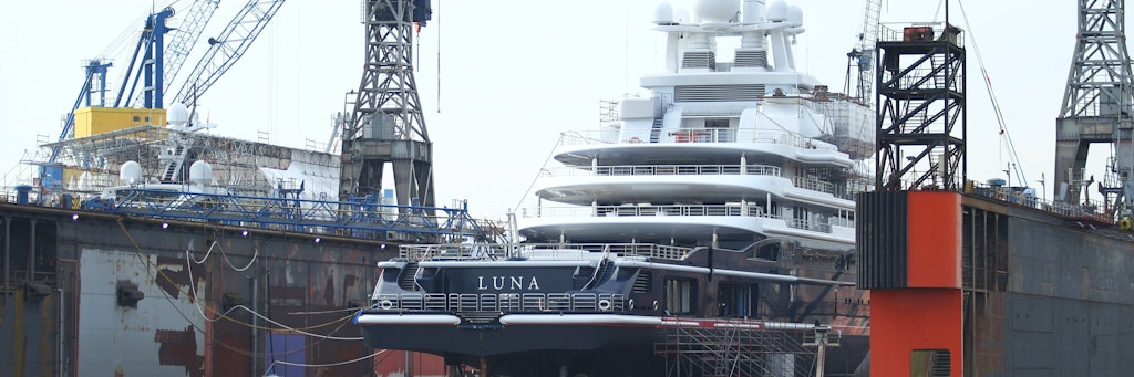 Die Jacht „Luna“ des russischen Milliardärs Farchad Achmedow liegt derzeit in Hamburg.