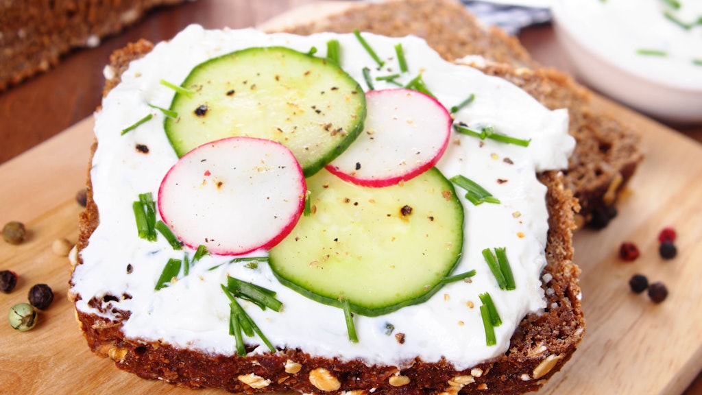 Vollkornbrot mit Magerquark