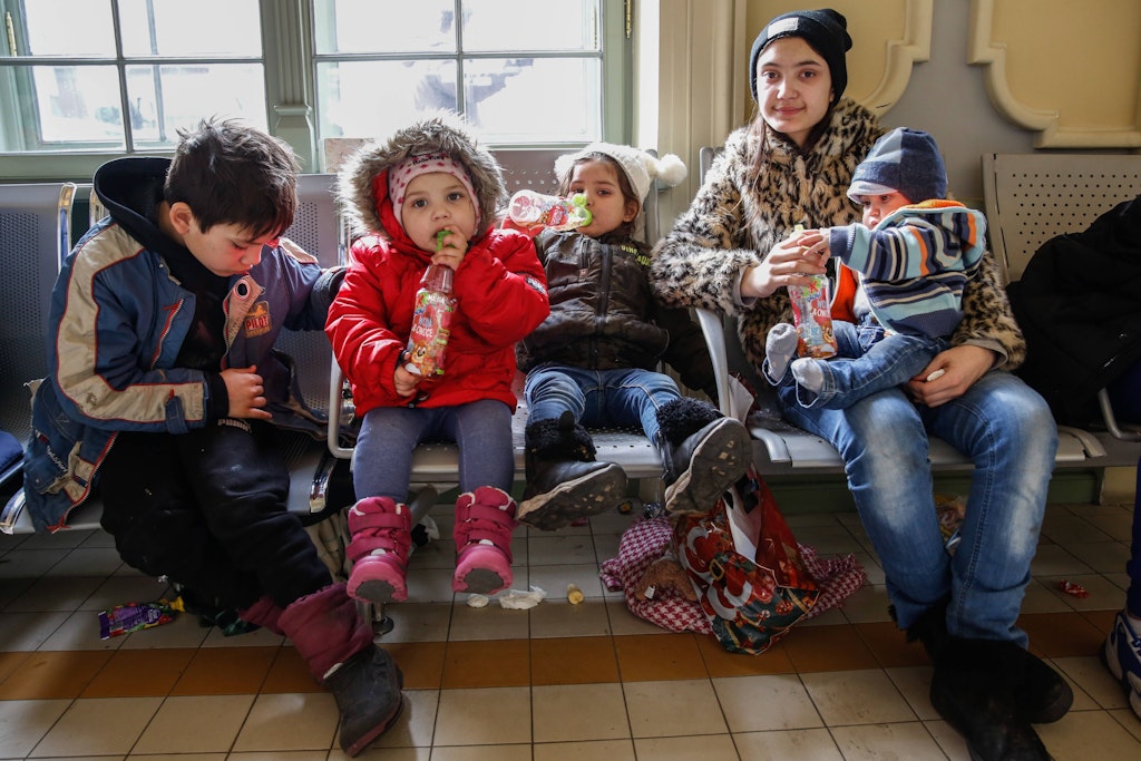 Diese Flüchtlingsfamilie hat Polen erreicht.