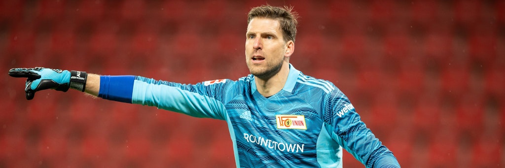 Andreas Luthe wird am Sonnabend gegen Stuttgart die eisernen Kollegen nicht dirigieren können. Unions Stammkeeper hat sich mit Corona infiziert.