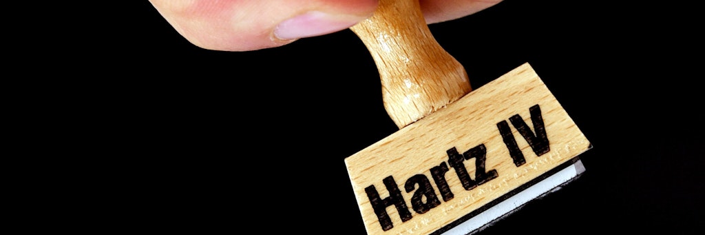 Grundsicherung im Alter und bei Erwerbsminderung wurde 2005 mit den Hartz-IV-Gesetzen von der rot-grünen Bundesregierung eingeführt