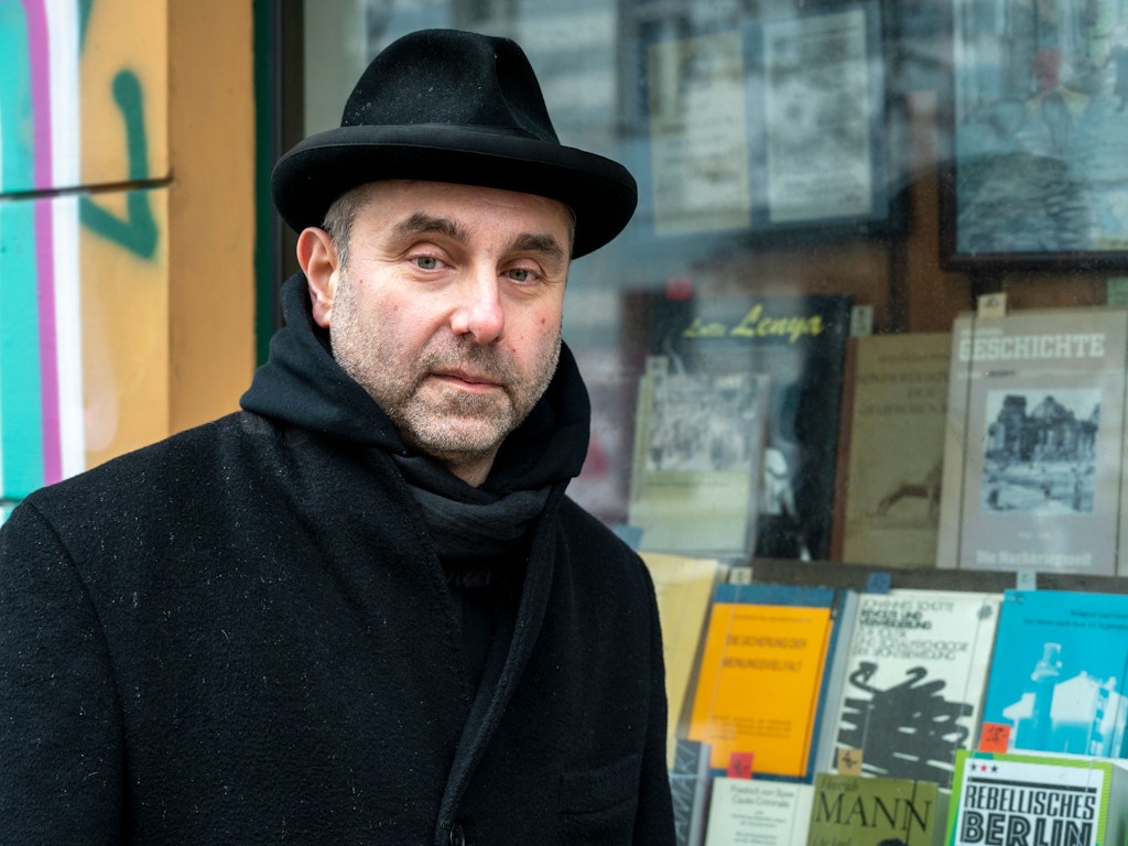 Journalist Mikhail Kaluzhskii flüchtete schon 2015 aus dem Putin-Russland.