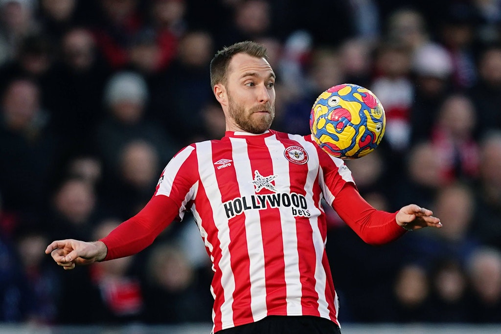 Christian Eriksen spielt wieder in der England beim FC Brentford. Doch Dänemarks Nationalteam muss weiter auf ihn warten.