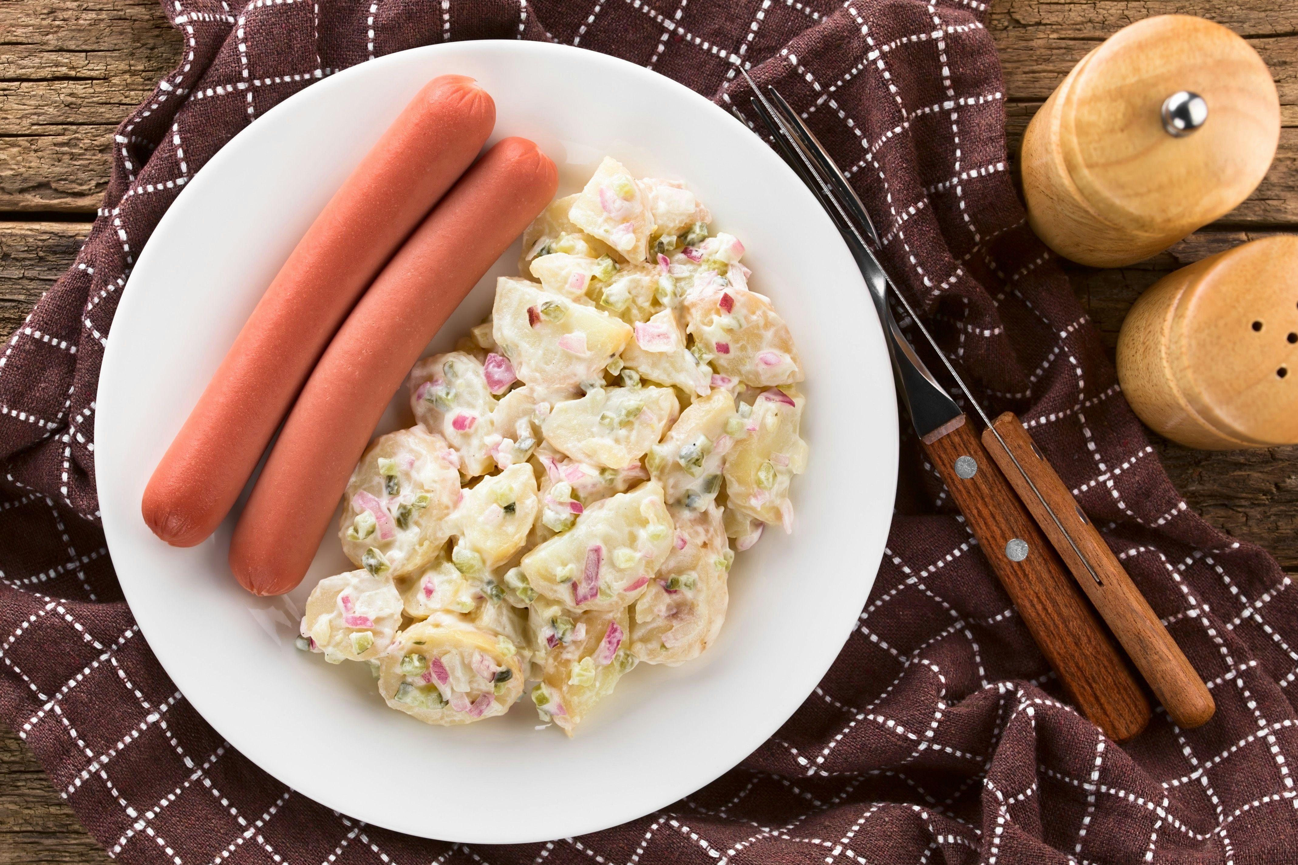 Achtung, die Grill-Saison beginnt! Omas leckerer Kartoffelsalat: Dieses ...