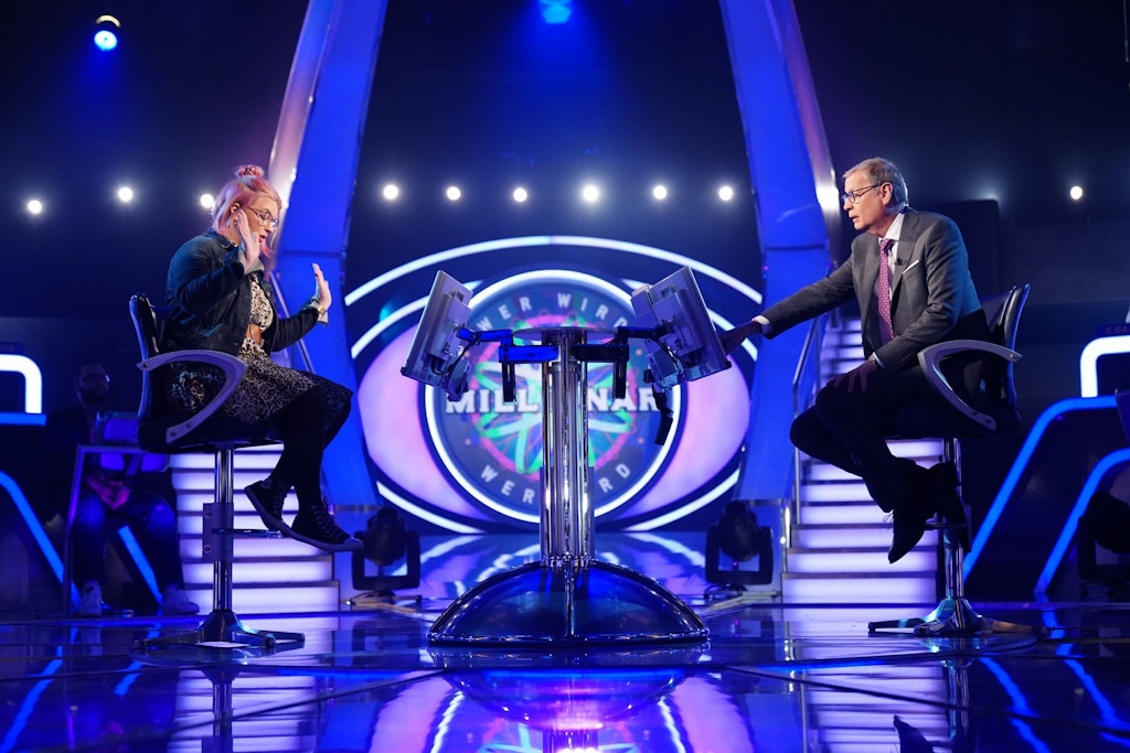 Meike Frenzel mit Günther Jauch im Studio von „Wer wird Millionär“.