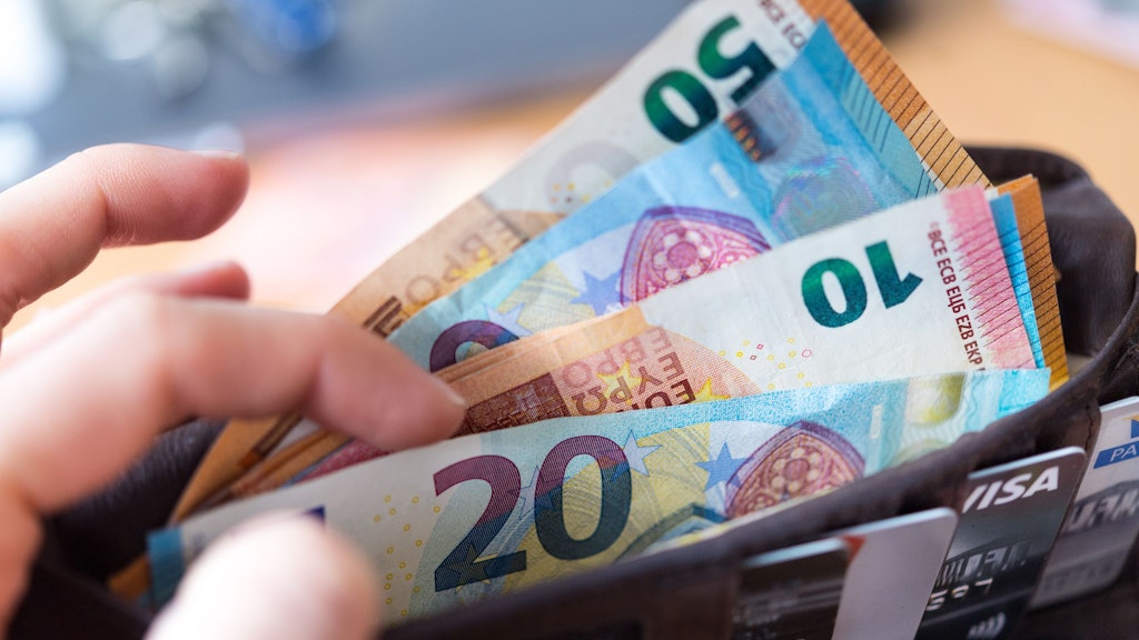 Im Schnitt bringt eine Steuererklärung rund 1000 Euro in die Brieftasche des Steuerzahlers zurück. Wer sie nicht macht, verschenkt Geld.