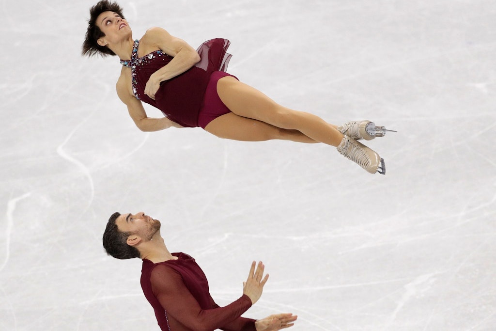 Eiskunstläuferin Meagan Duhamel mit ihren Partner Eric Radford in Aktion.