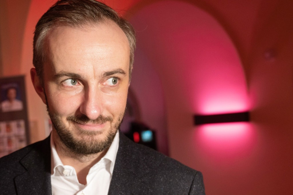 ZDF-Satiriker Jan Böhmermann kritisiert die Justiz.