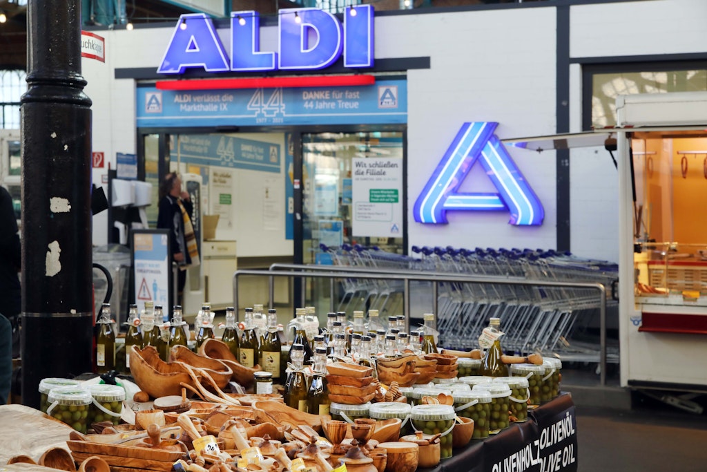 Aldi erhöht die Preise für Lebensmittel – um bis zu 50 Prozent.