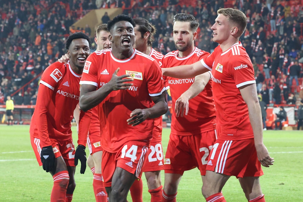 Feierten ihren Sieg gegen den 1. FC Köln ausgelassen und sind heiß auf das Derby gegen Hertha BSC: die Profis des 1. FC Union.