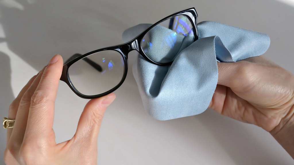 Brillenputztücher können Sie per Hand und in der Maschine waschen.