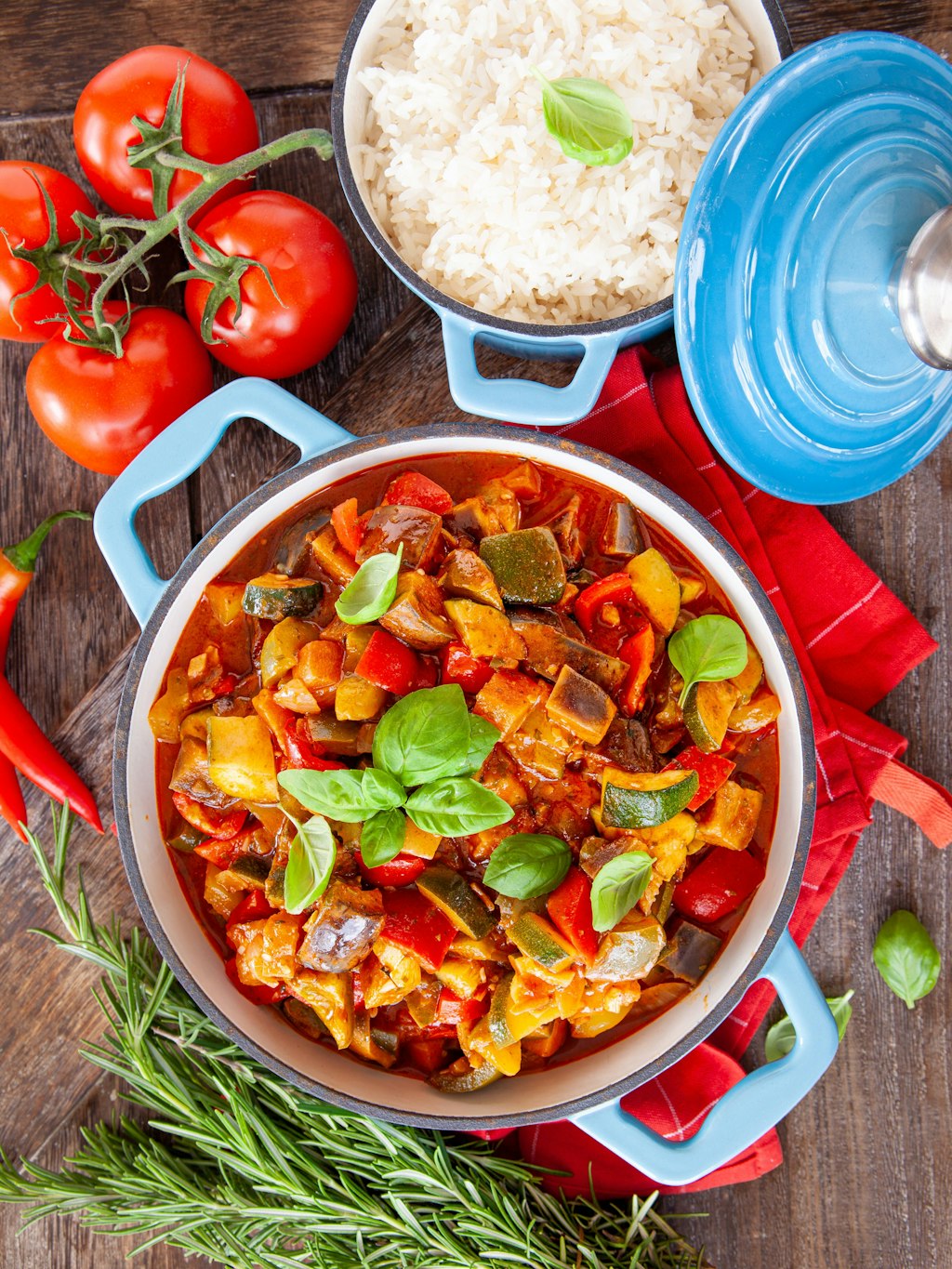 Das Ratatouille wird am Ende mit Käse überbacken.