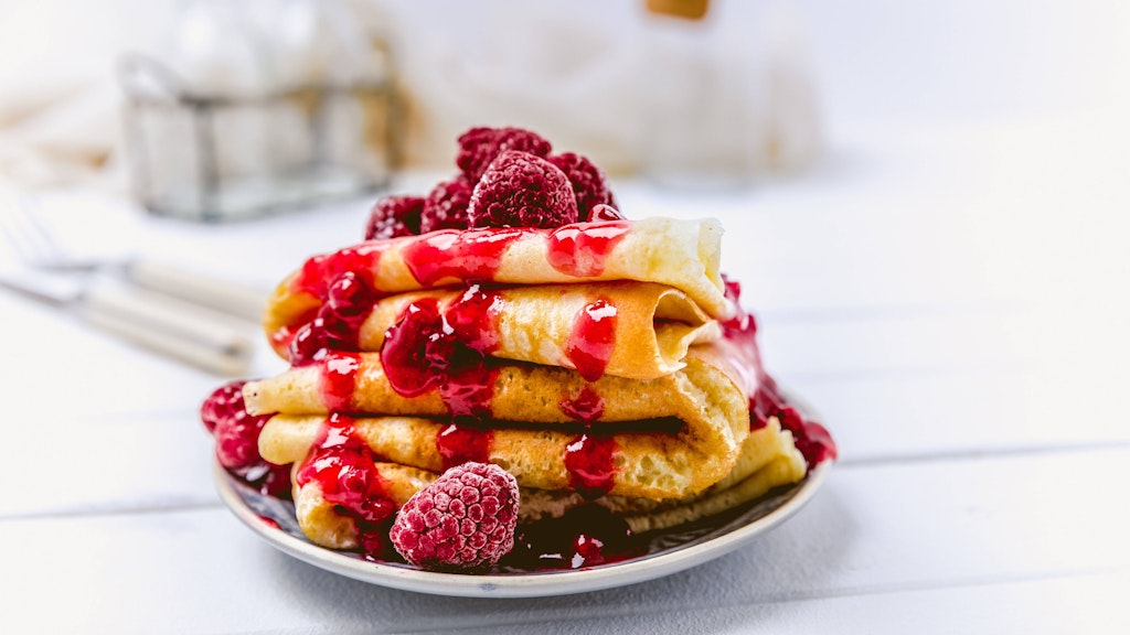 Auch mit frischen Beeren schmecken die Plinsen einfach lecker.