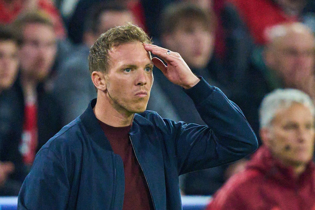 Bayerns Trainer Julian Nagelsmann kann das Aus gegen Villarreal nicht so richtig fassen.