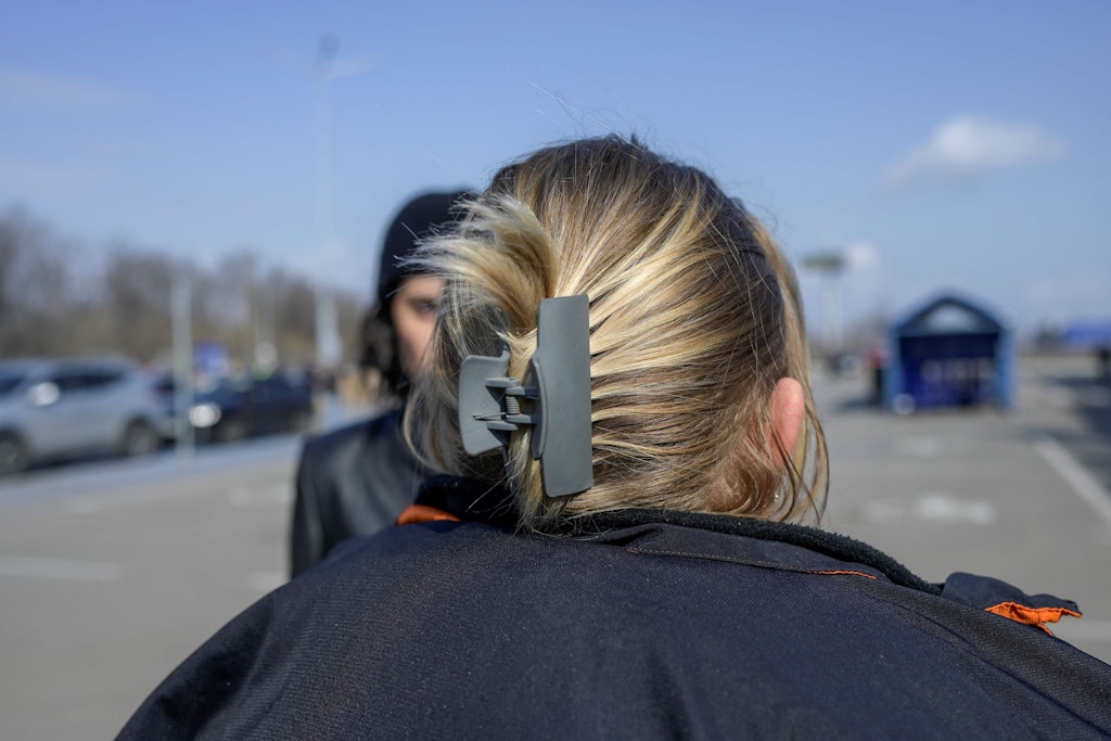 Elena berichtete, wie russische Soldaten sie stundenlang vergewaltigten.
