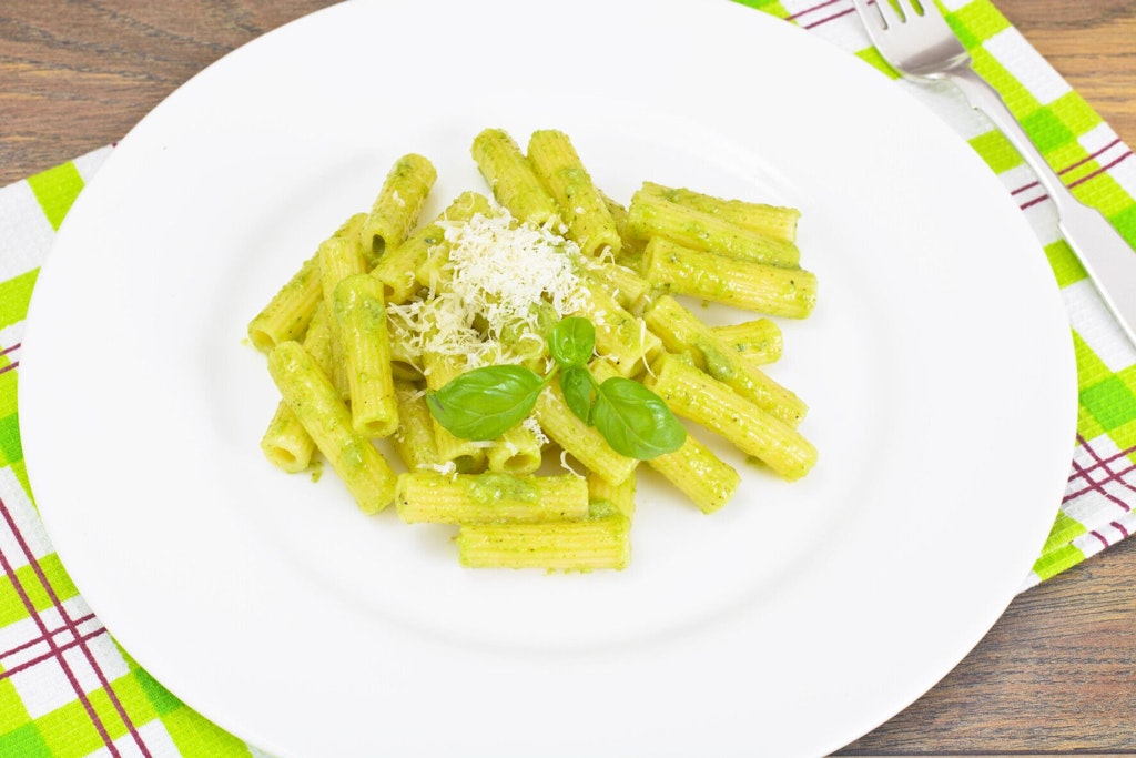 Rigatoni mit cremiger Zucchini-Sauce.
