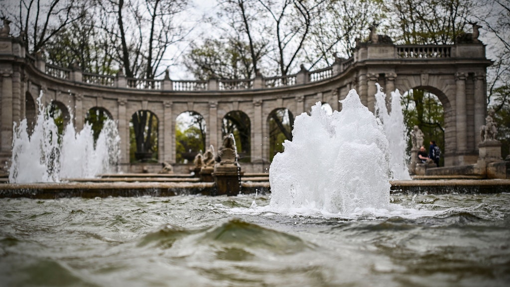 Der Märchenbrunnen lädt wieder zum Verweilen