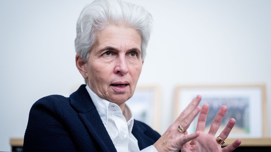 FDP-Verteidigungsexpertin Marie-Agnes Strack-Zimmermann schießt gegen Bundeskanzler Scholz.