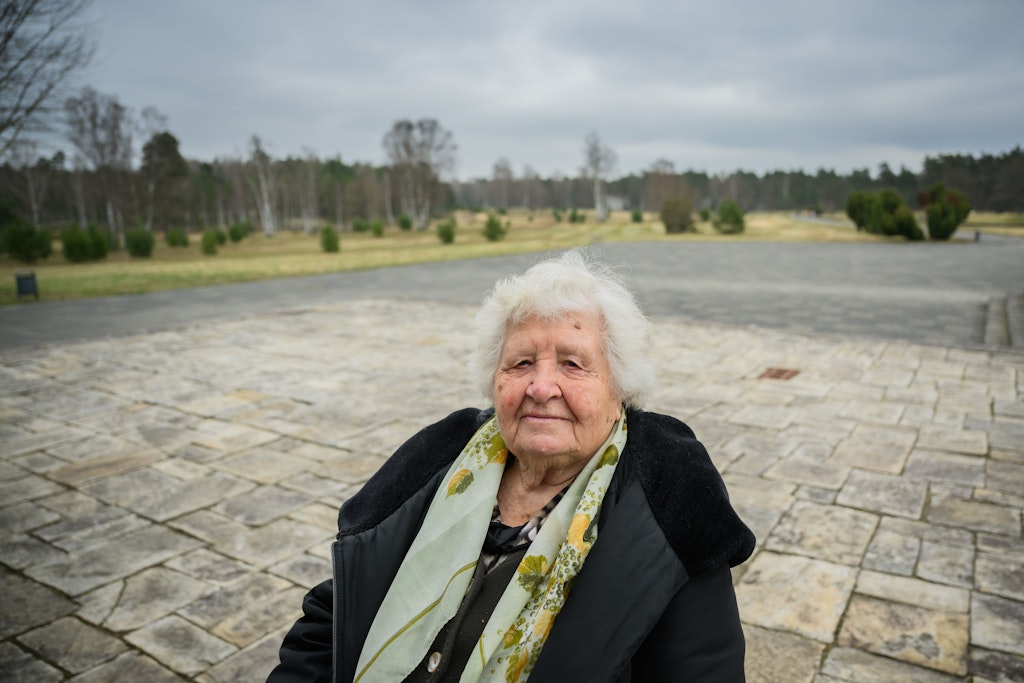 Die Holocaust-Überlebende Anastasia Gulej (96) sagt: „Ich habe Hitler überlebt, Stalin überlebt und dieses Arschloch Putin werde ich auch überleben!“
