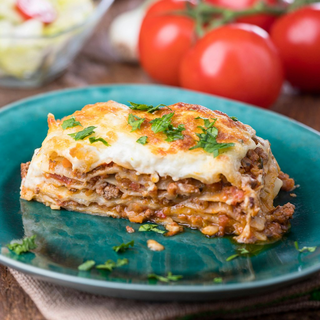 Wer ein paar Zutaten clever austauscht, kann die leichte Lasagne auch während einer Diät genießen.