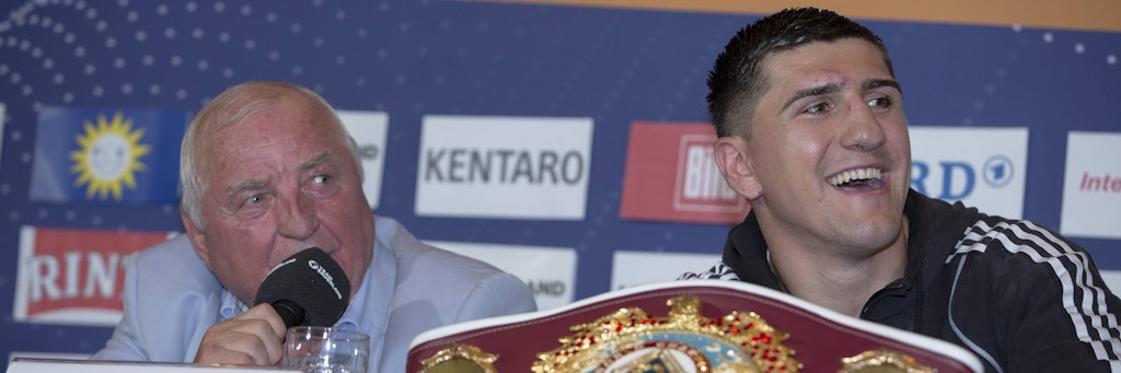 Ein Bild von 2014: Box-Trainer-Legende Ulli Wegner zusammen mit Marco Huck, den er zum Weltmeister im Cruisergewichtler formte.