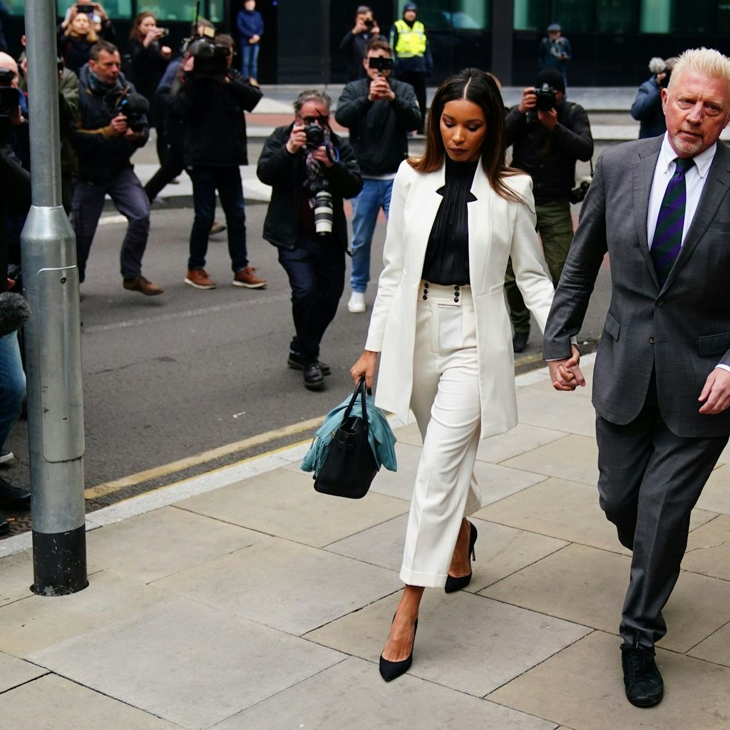Boris Becker gemeinsam mit seiner Lebensgefährtin Lilian de Carvalho Monteiro auf dem Weg zur Strafmaßverkündung in London.