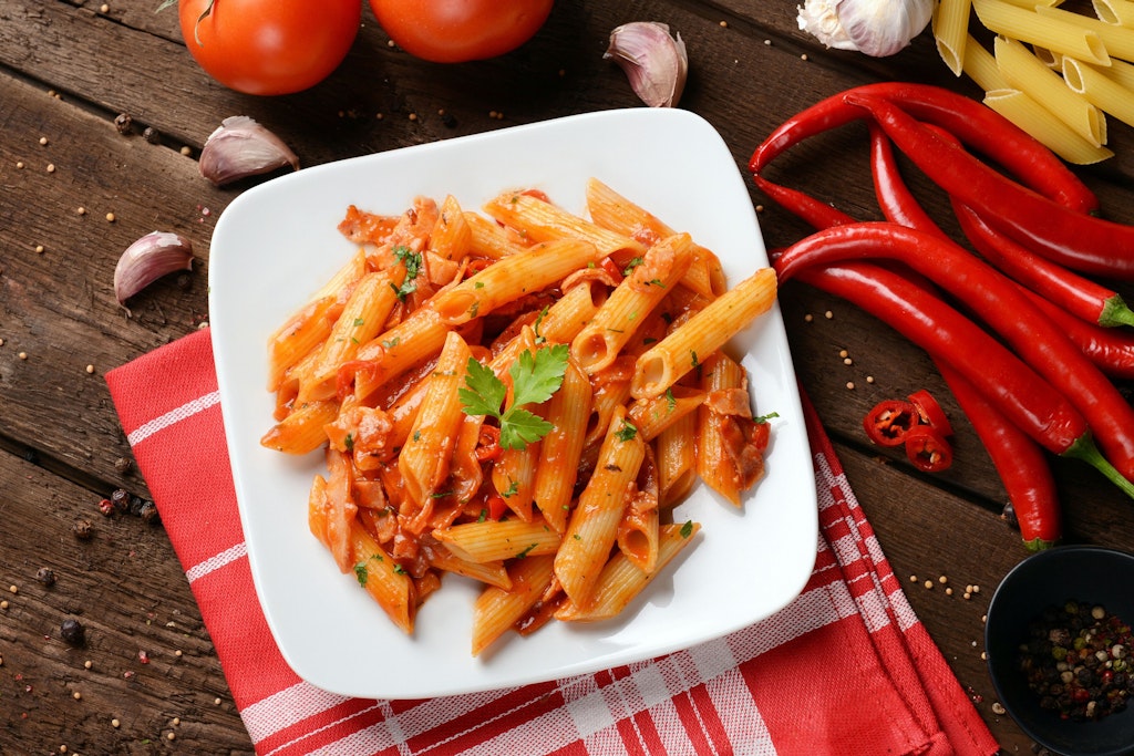 Penne al Arrabiata sind ein beliebtes Gericht in Deutschland.