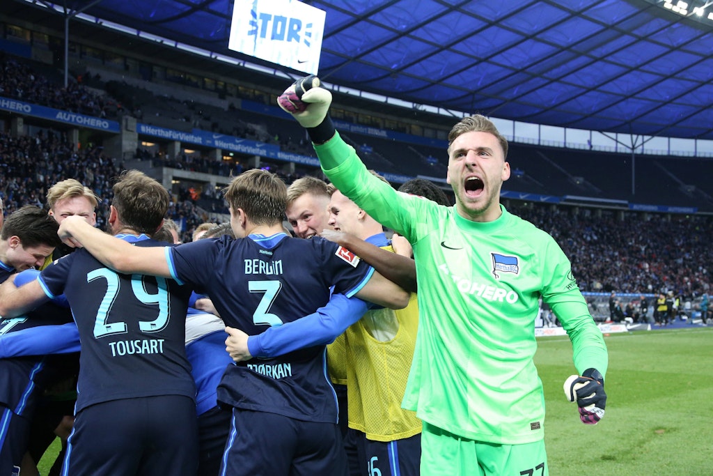 Torwart Marcel Lotka will gegen Mainz wieder mit Hertha jubeln. Ein Sieg und der Klassenerhalt ist perfekt.