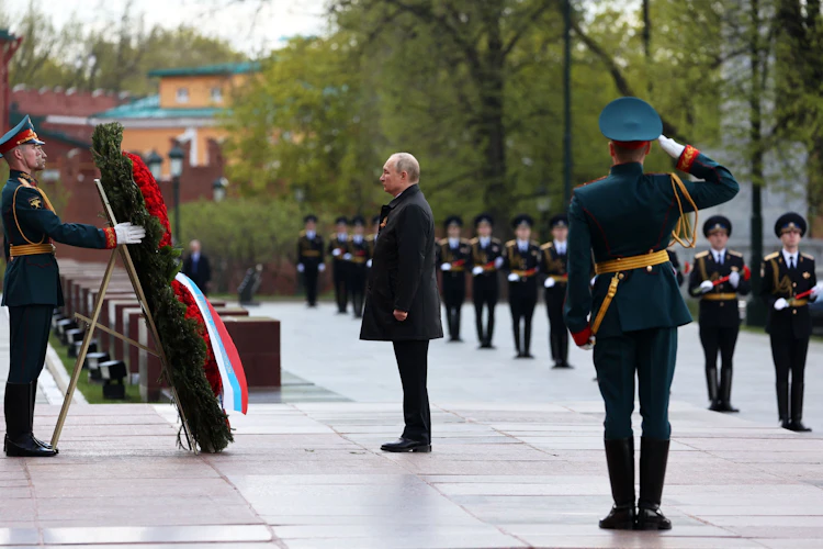 Immer Die Gleiche Leier Putin Rechtfertigt Angriff Auf Die Ukraine Mit 