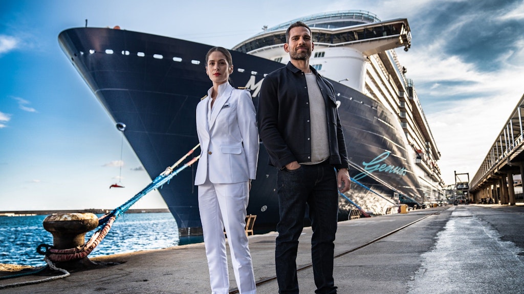 Henriette (Anna Puck) und Eric (Moritz Otto) spielen die Hauptrolle in der RTL-Serie „Der Schiffsarzt“.