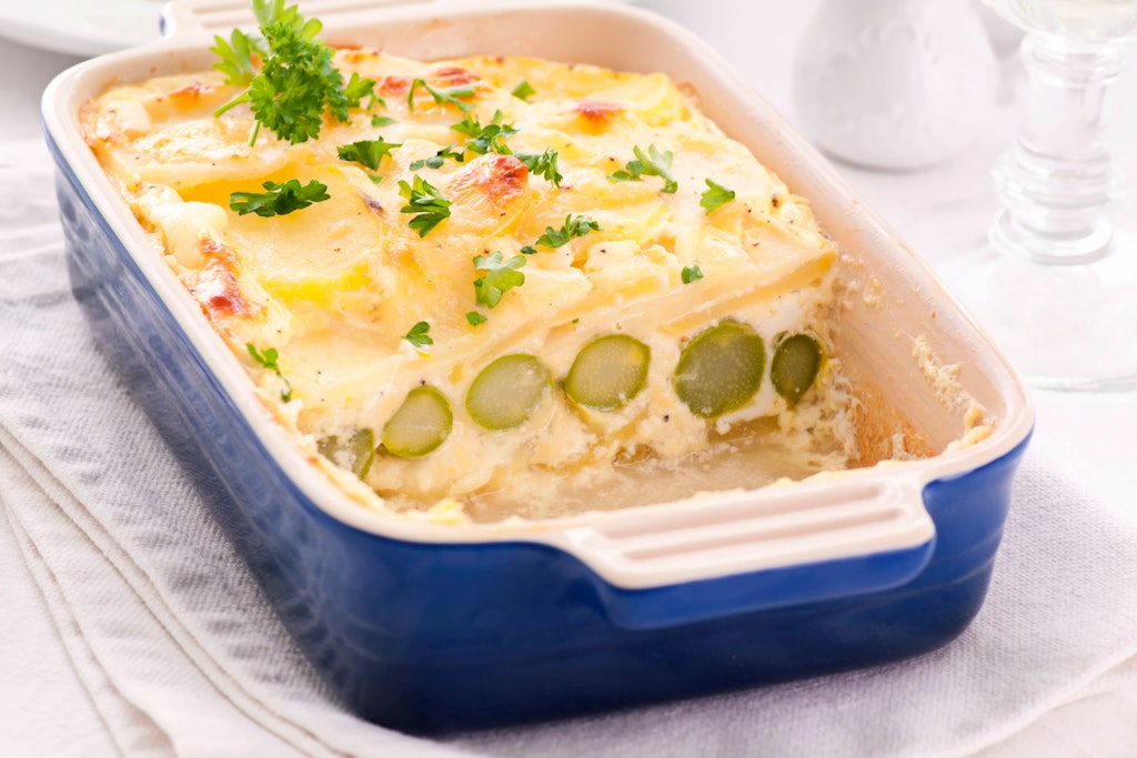 Haben Sie schon einmal Spargellasagne gegessen? Mit diesem Rezept gelingt das Gourmet-Essen garantiert.