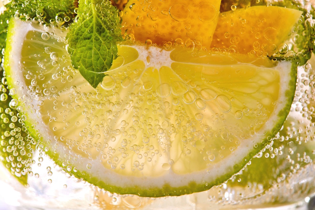 Spritzig-erfrischende Zitronenlimonade, der beste Durstlöscher.
