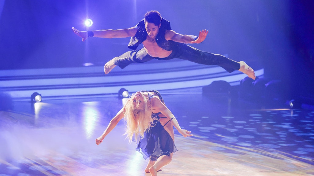 Kathrin Menzinger zauberte im Finale 2022 zusammen mit Rene Casselly einen spektakulären Freestyle auf die Bühne und holte den Titel.