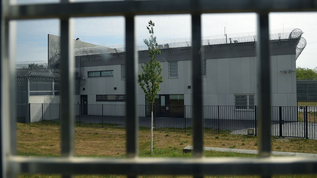 Das modernste Gefängnis Berlins: die JVA Heidering. Die Zahl der körperlichen Angriffe auf Mitgefangene ist hier stark gestiegen – von 94 auf 136 pro Jahr.