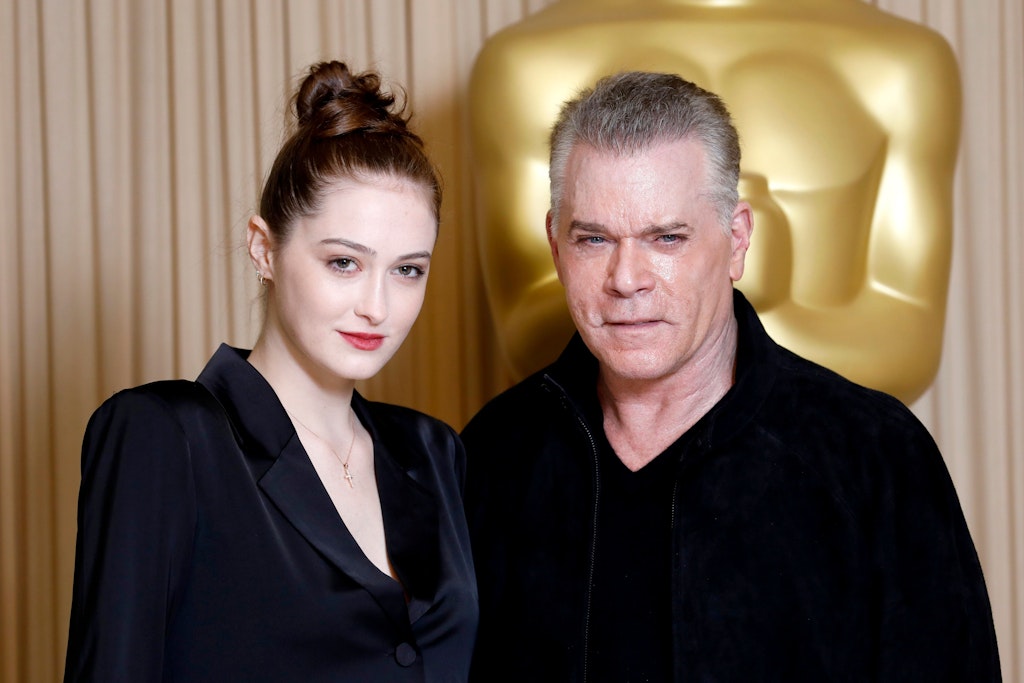 Der US-Schauspieler Ray Liotta und seine Tochter Karsen Liotta im Jahr 2019 bei einer Gala. Der «Goodfellas»-Star ist im Alter von 67 Jahren überraschend gestorben.