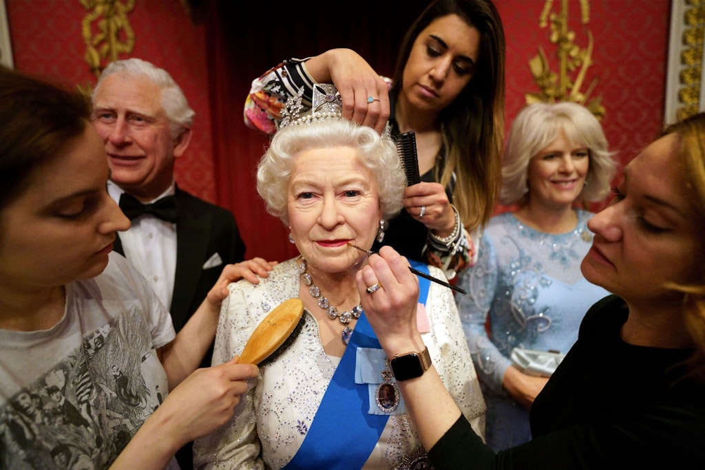 Vor dem Thronjubiläum wurde auch die Wachsfigur der Königin bei Madame Tussauds noch einmal aufpoliert.