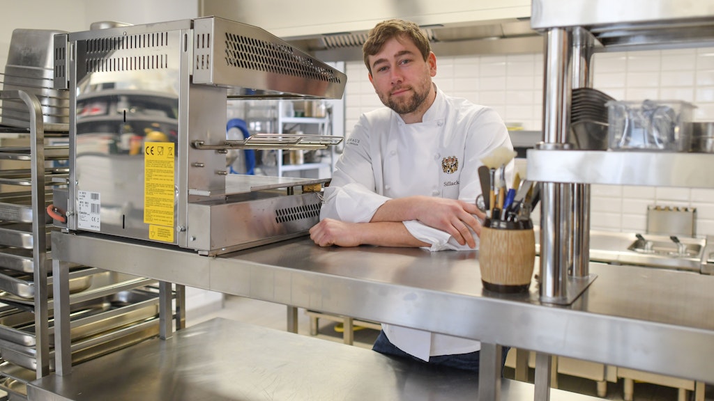 Tim Sillack, Küchenchef und Inhaber des renovierten Cavalierhauses im Fürst-Pückler-Park Branitz.