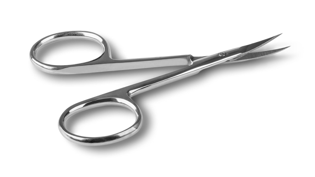 Benutzen Sie keine spitze Nagelschere, die Verletzungsgefahr ist zu groß!
