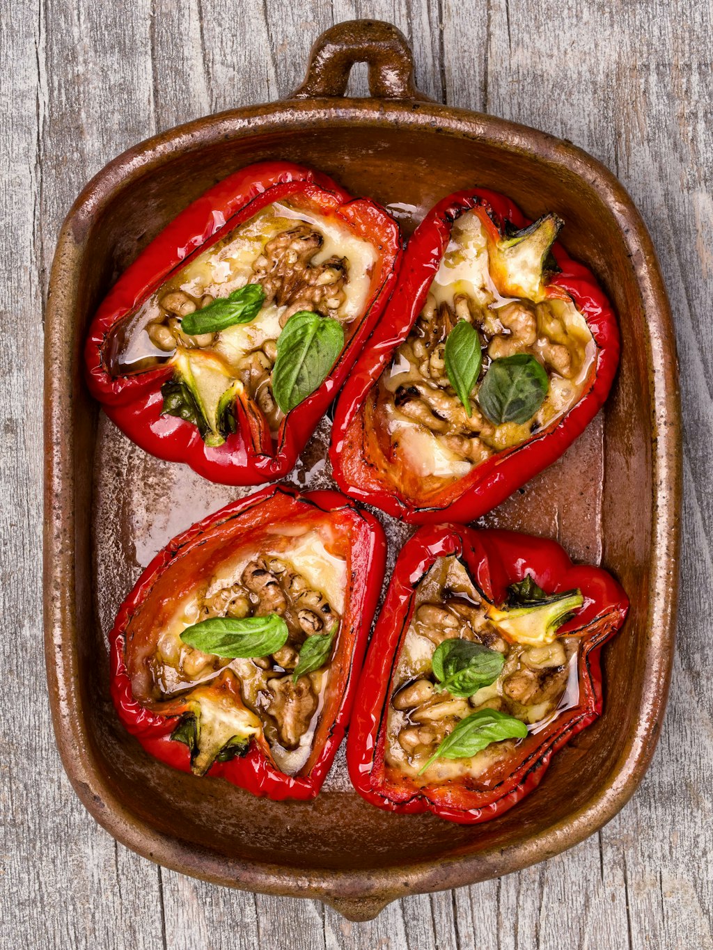 Gefüllte Paprika - super einfach und schnell gemacht!