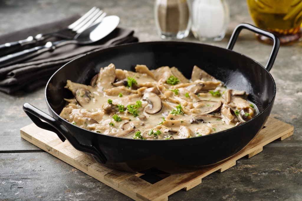 A truly delicious classic: Sliced meat has a permanent place on the menu for many people. Here is a simple recipe.